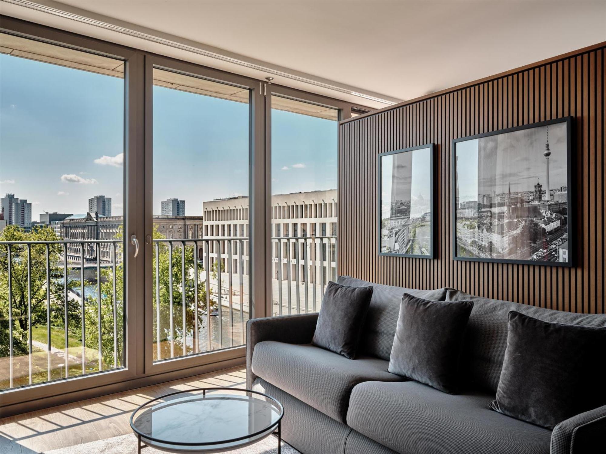 Radisson Collection Hotel, Hotel