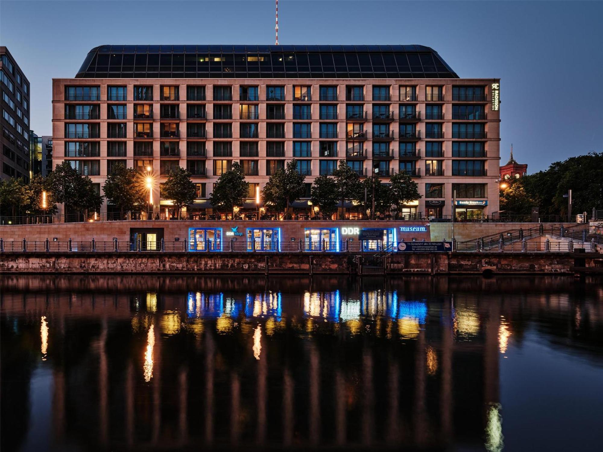Radisson Collection Hotel, Hotel