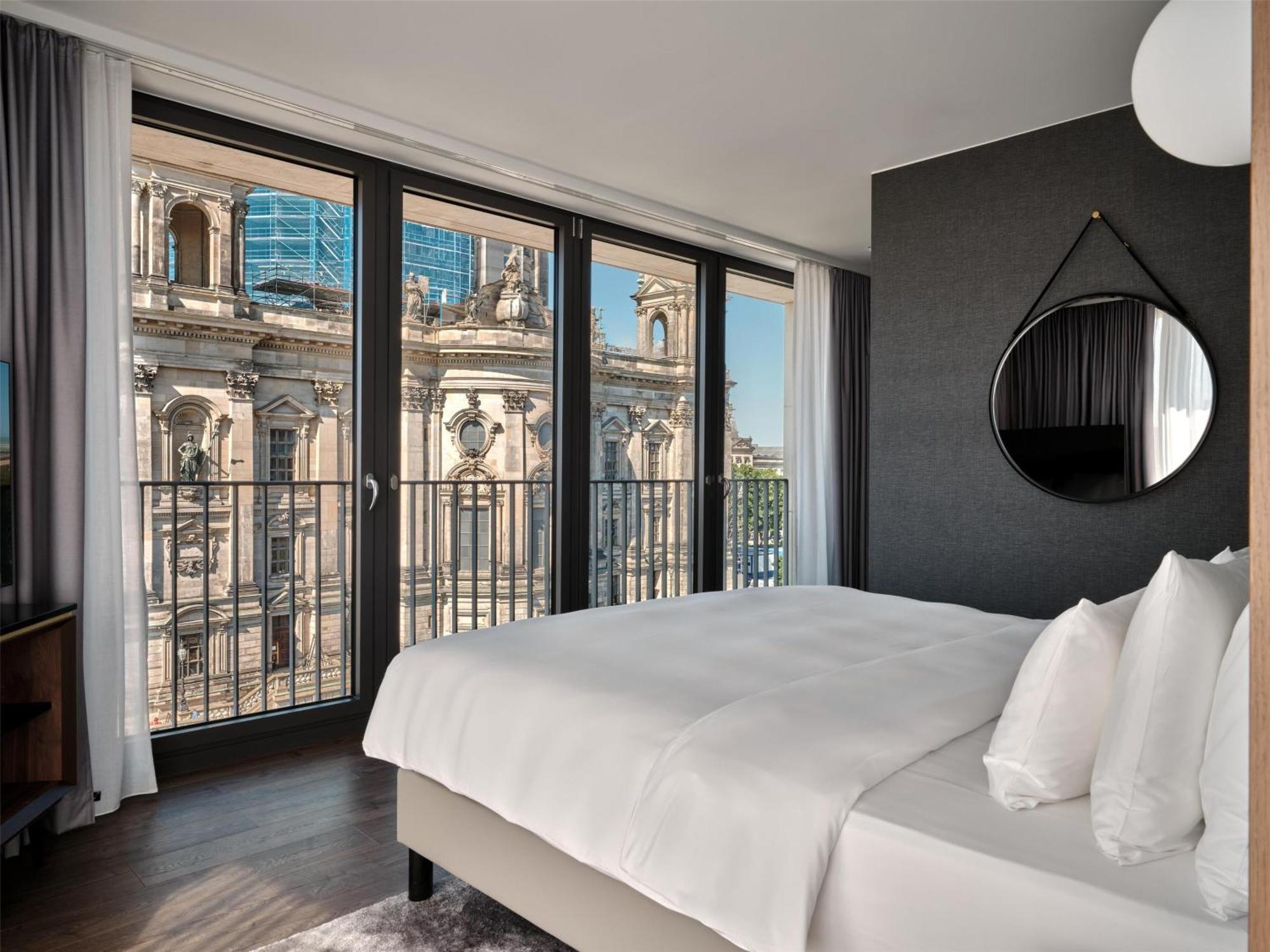 Radisson Collection Hotel,