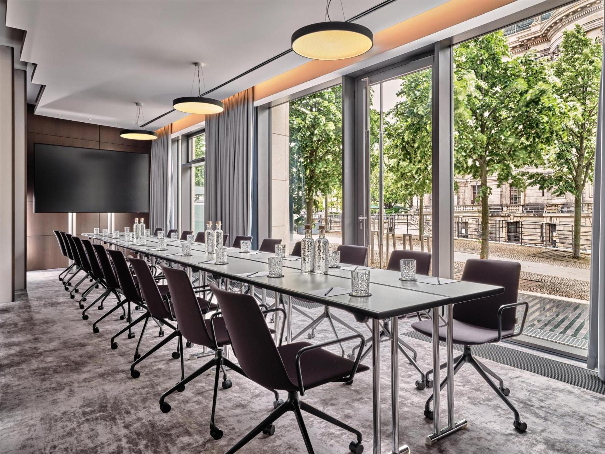 Radisson Collection Hotel, 5*